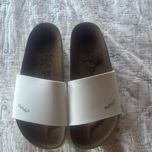 90s white Birkenstock slides